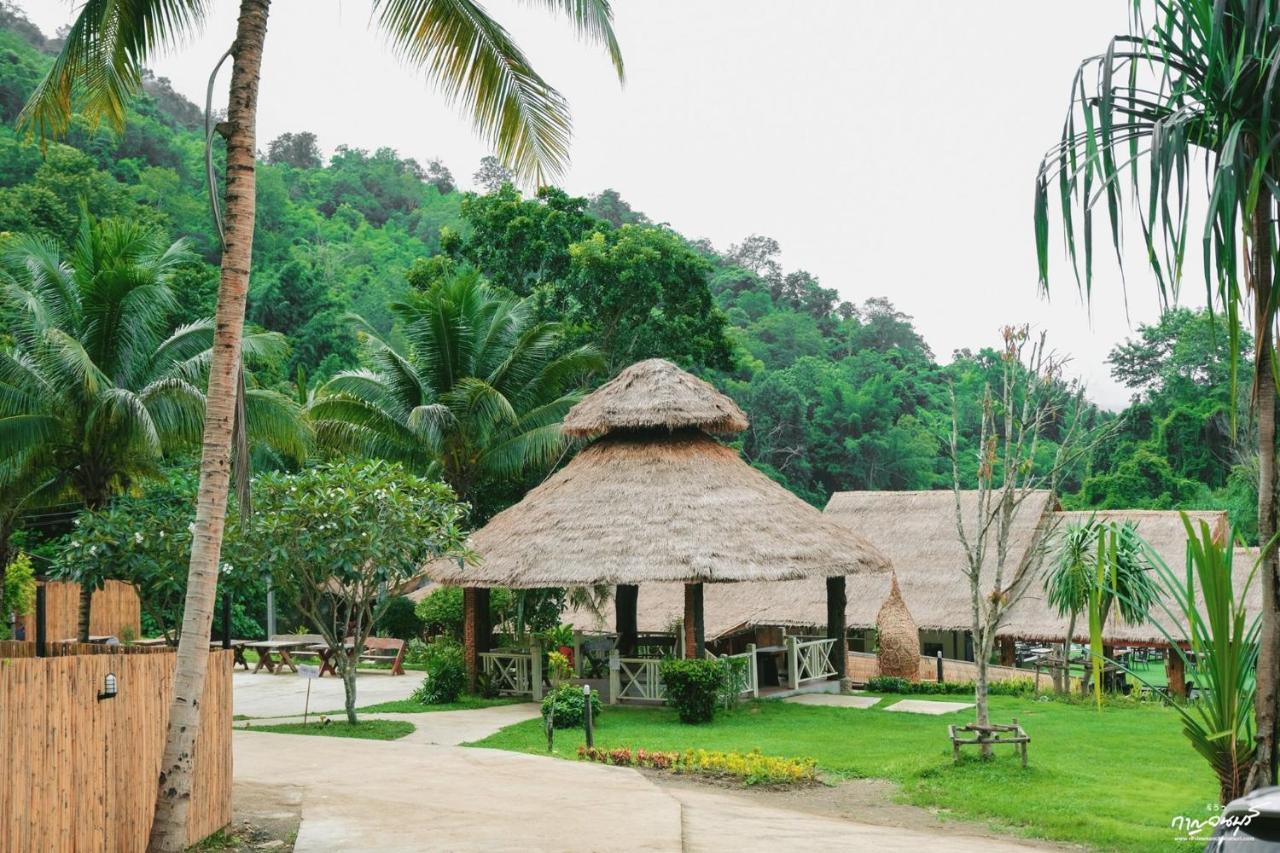 Saiyok Mantra Resort Sai Yok Exterior foto
